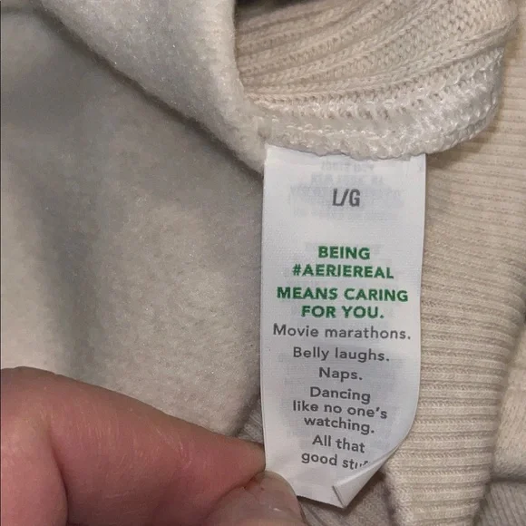 Cream Graphic Sweatshirt for the Halloween lover size large Aerie - Picture 15 of 16